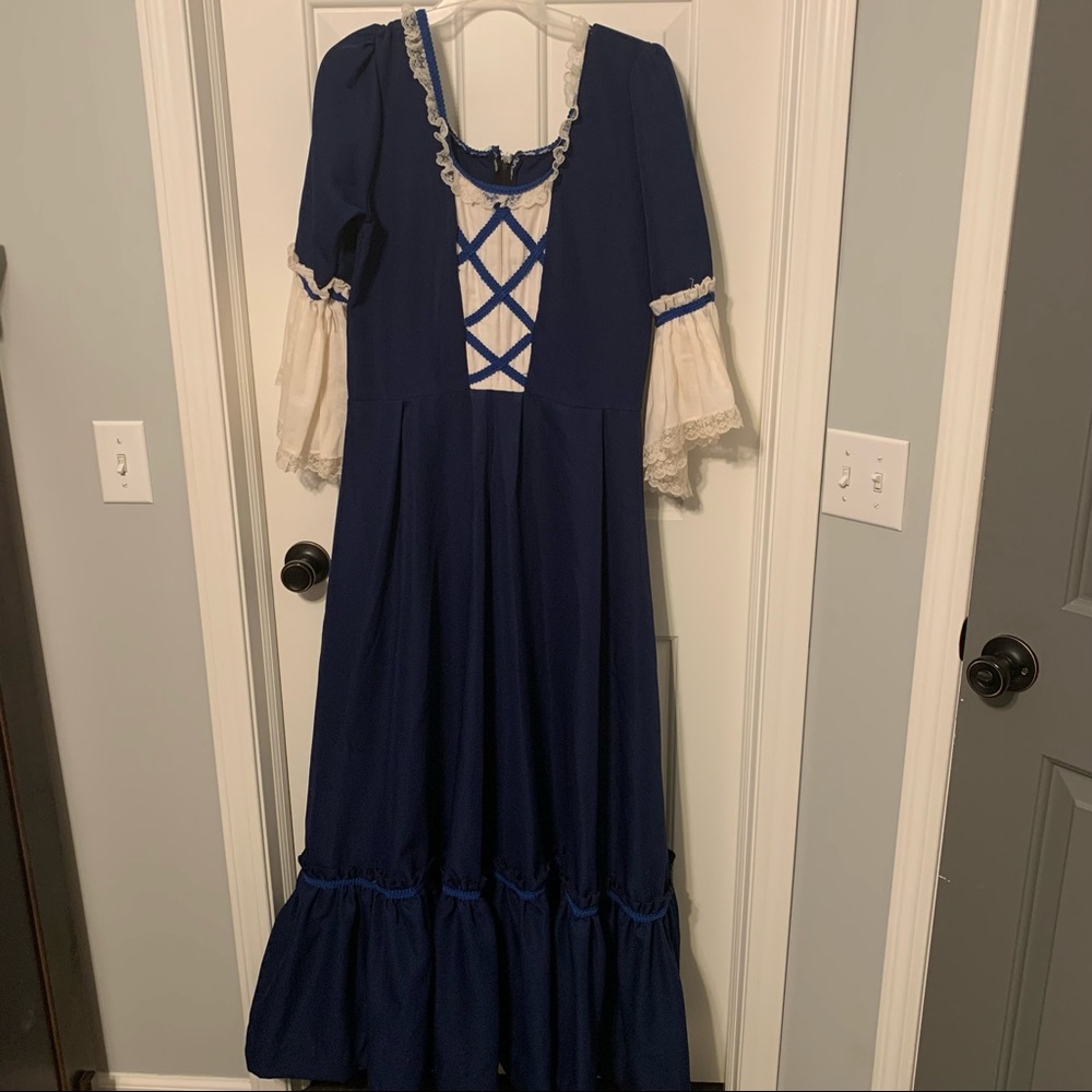 Handmade colonial dress Halloween costume